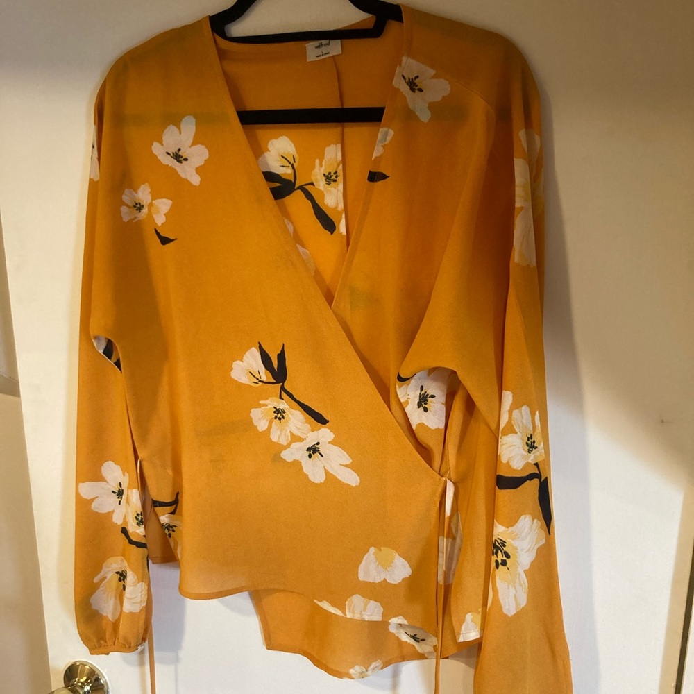 Aritzia Wilfred Wrap Blouse